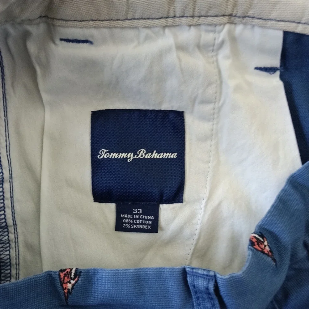 Tommy Bahama Mens Blue Marlin Embroidered Chino Shorts Size 33